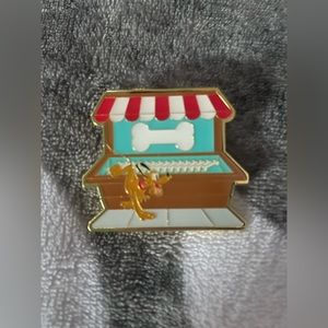 Disney Loungefly pin Pluto new